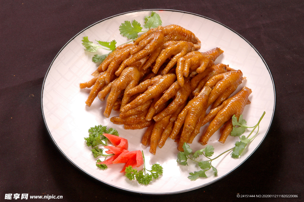 五香卤鸡爪