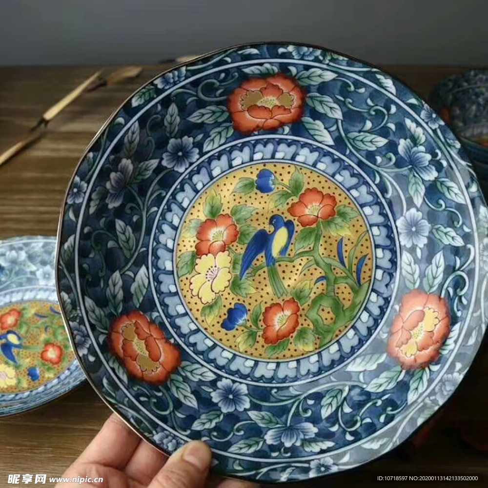 彩色碗