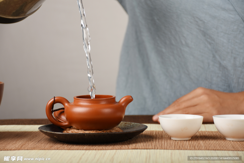 沏茶