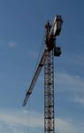 建筑用起重机在工作