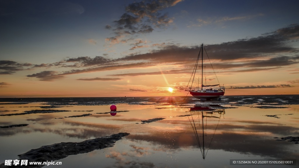 海边天空夕阳风景海滩
