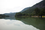 水上的高山