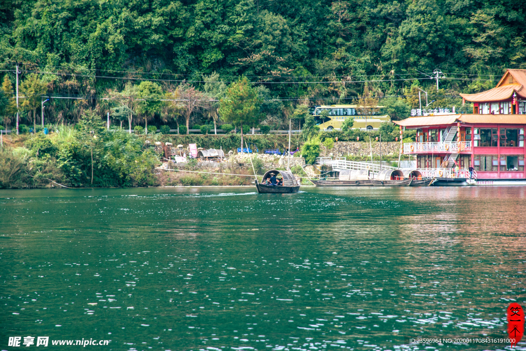 绿水青山上的风景