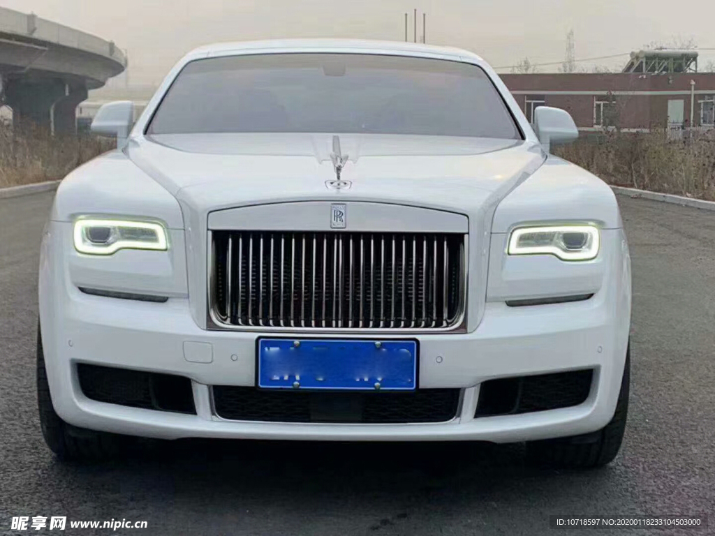 豪华汽车