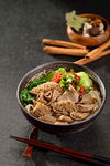 牛杂米粉