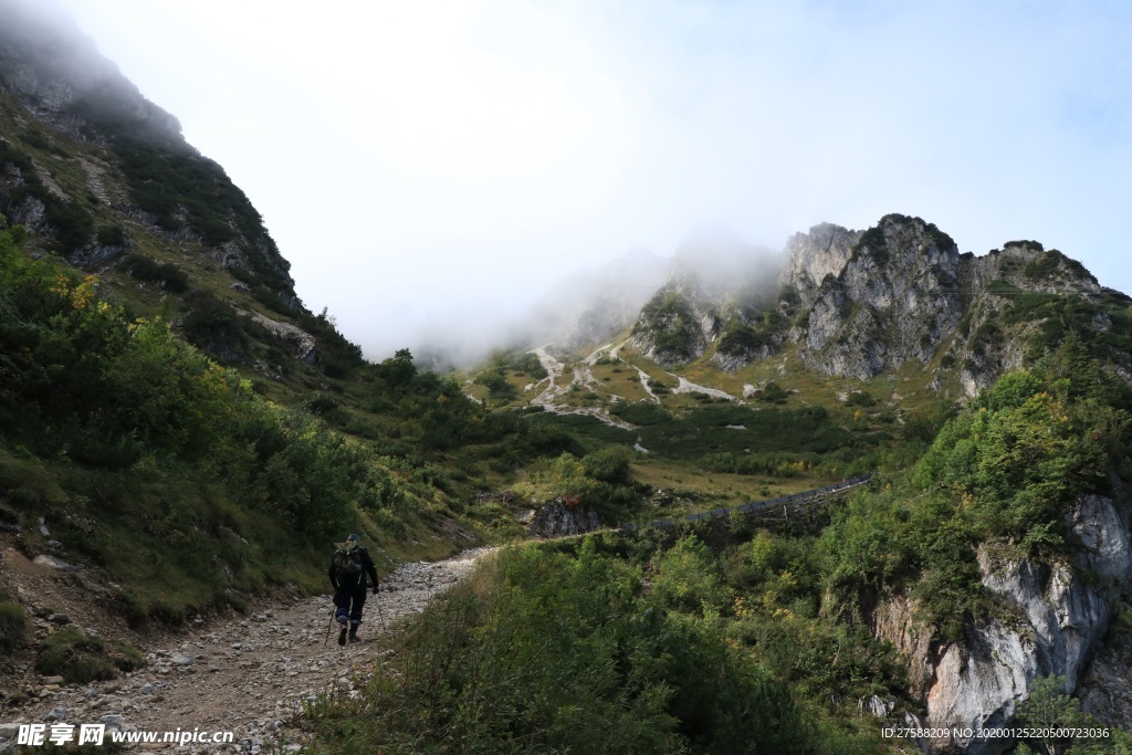 登山