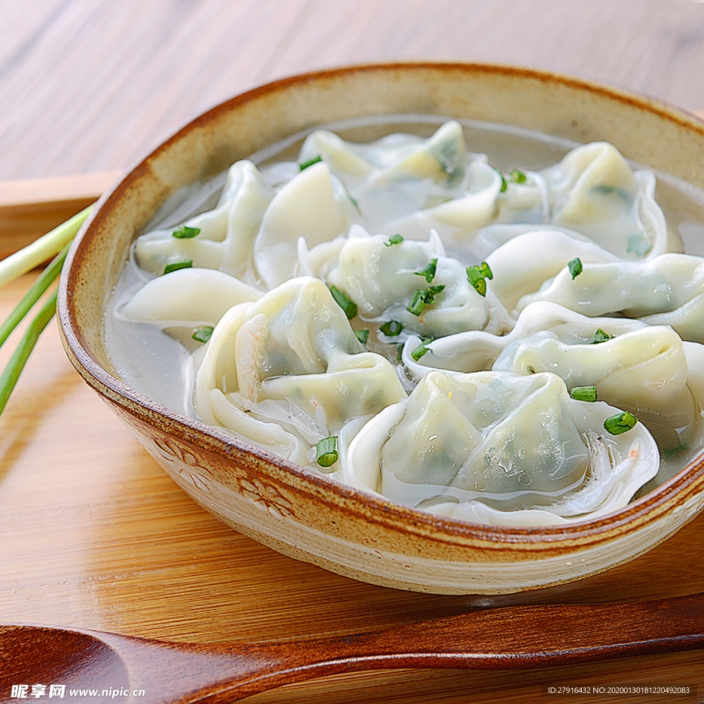 酸汤水饺