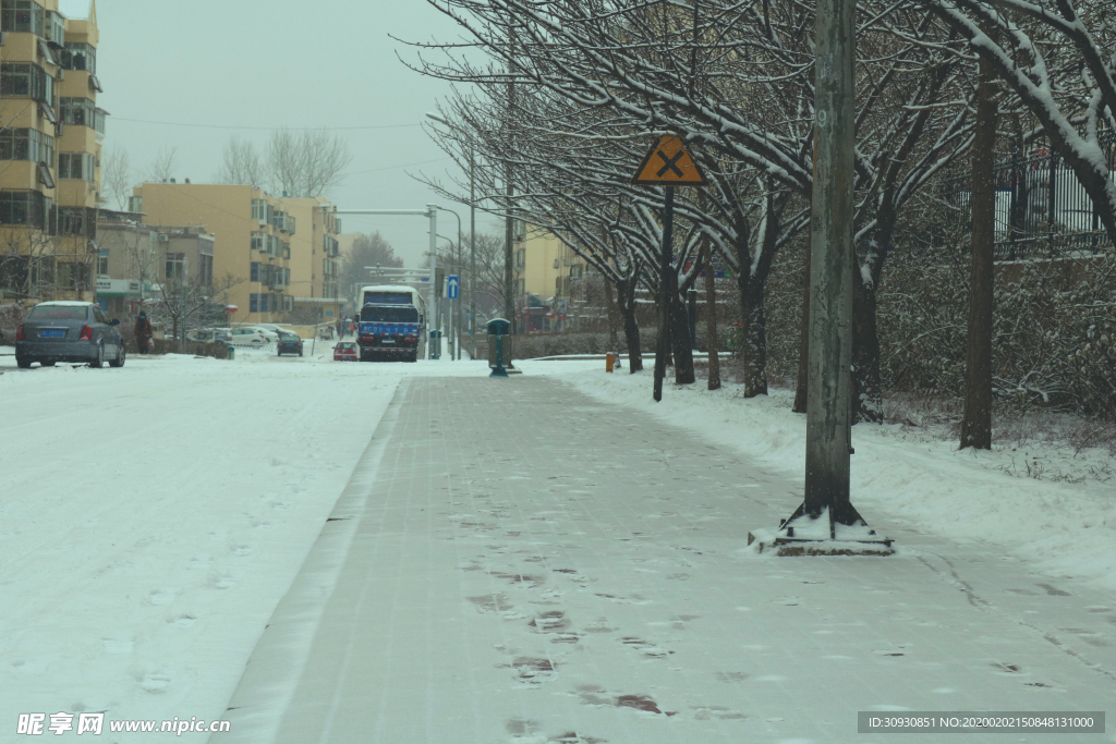 雪后街道