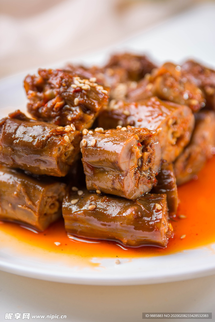 麻辣鸭脖