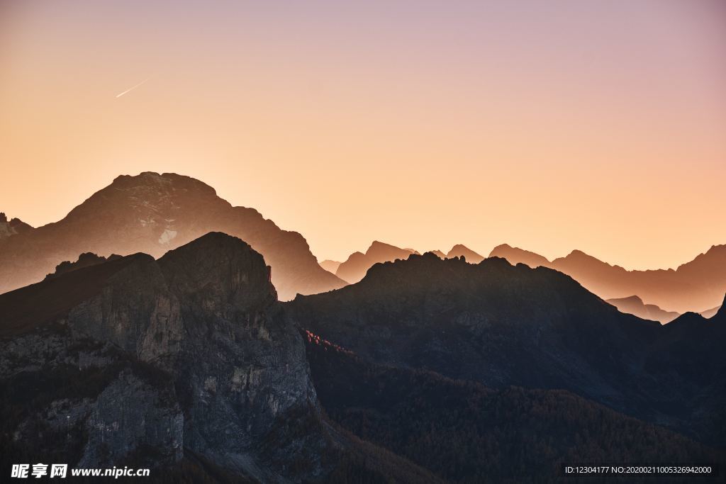山