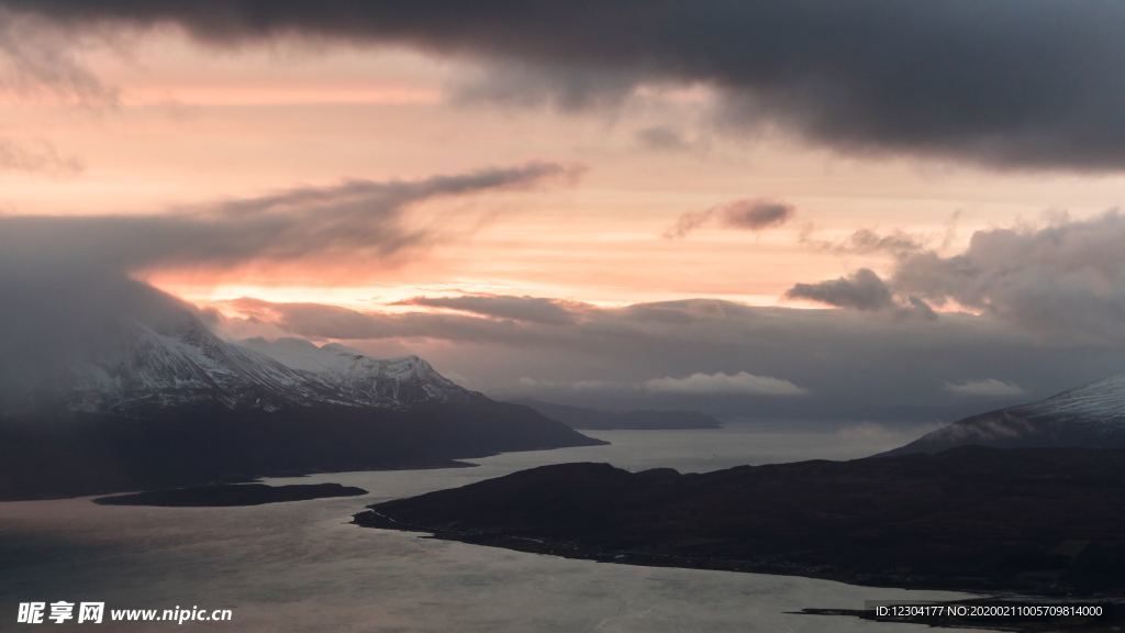 山