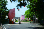西江中学校门