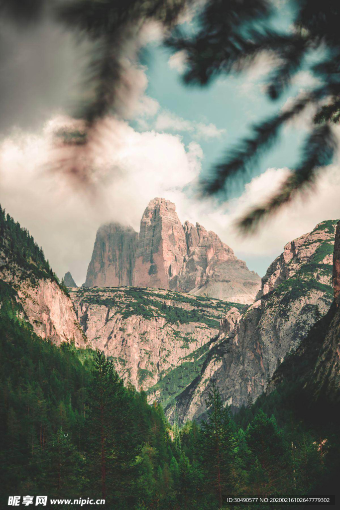 山谷