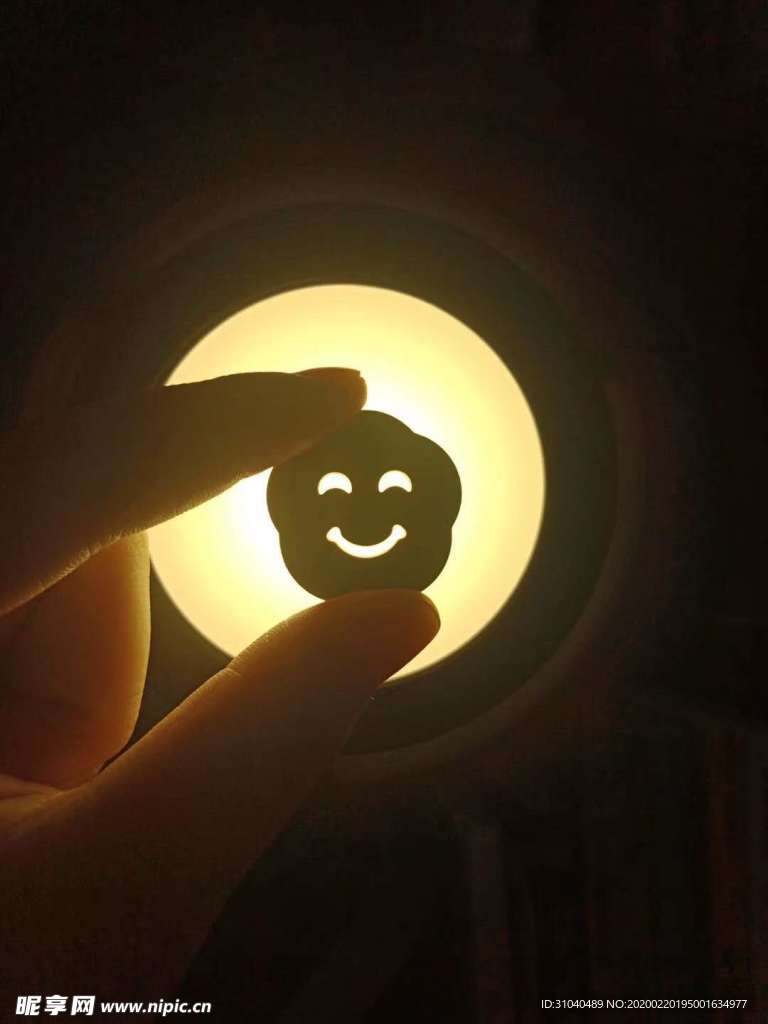 指尖笑脸