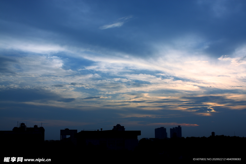 天空