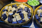 黑白臭豆腐