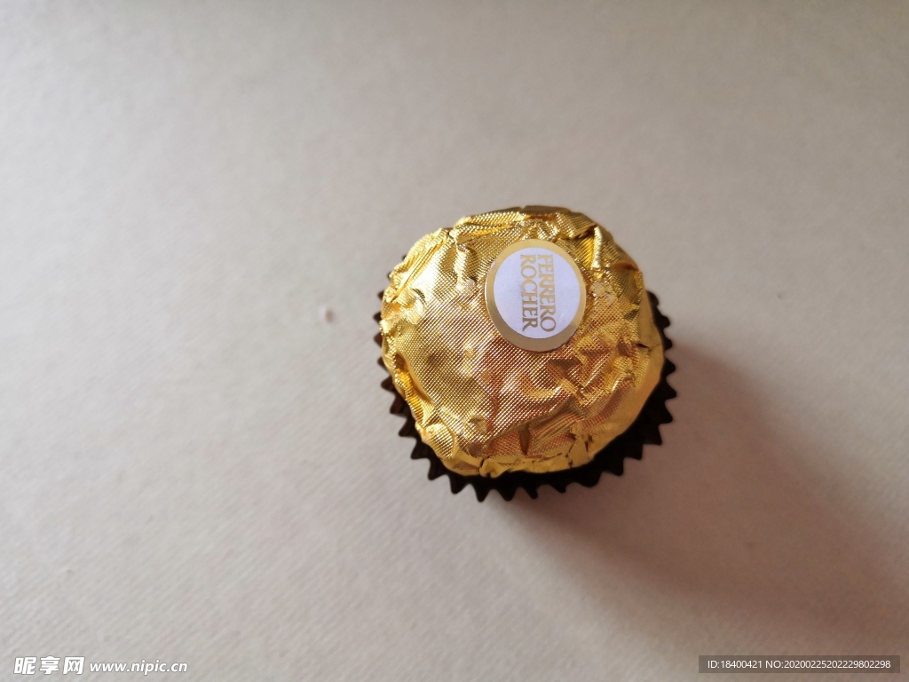 糖果巧克力 金色 圆形 包装纸