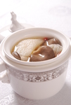 松茸炖竹笙