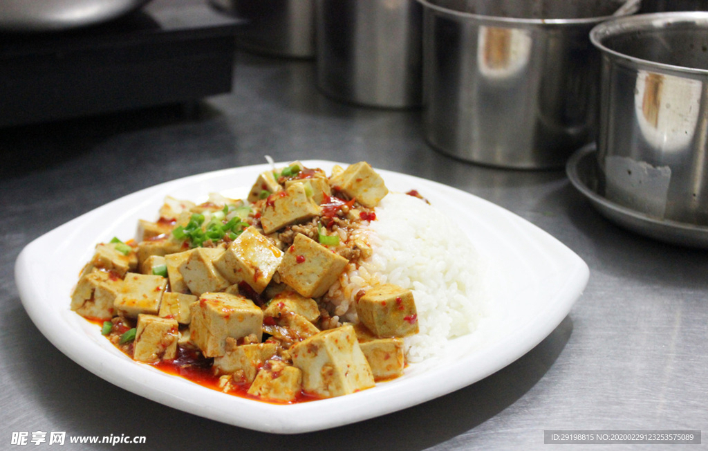 麻婆豆腐盖饭