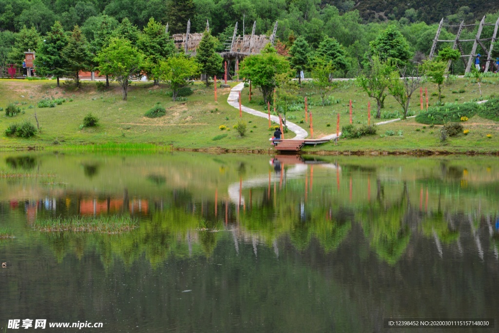 云南普达措公园美景摄影