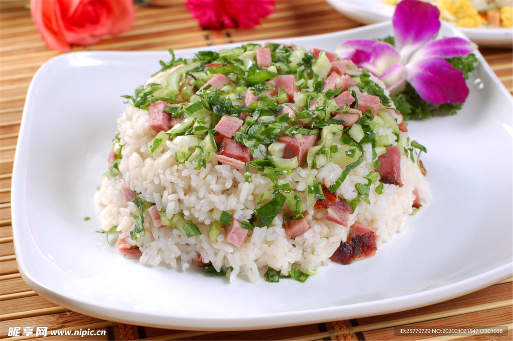 青菜腊肉饭