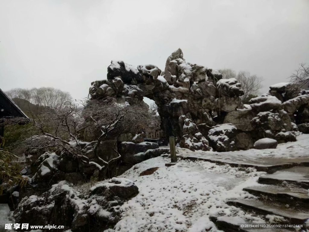 园林雪景