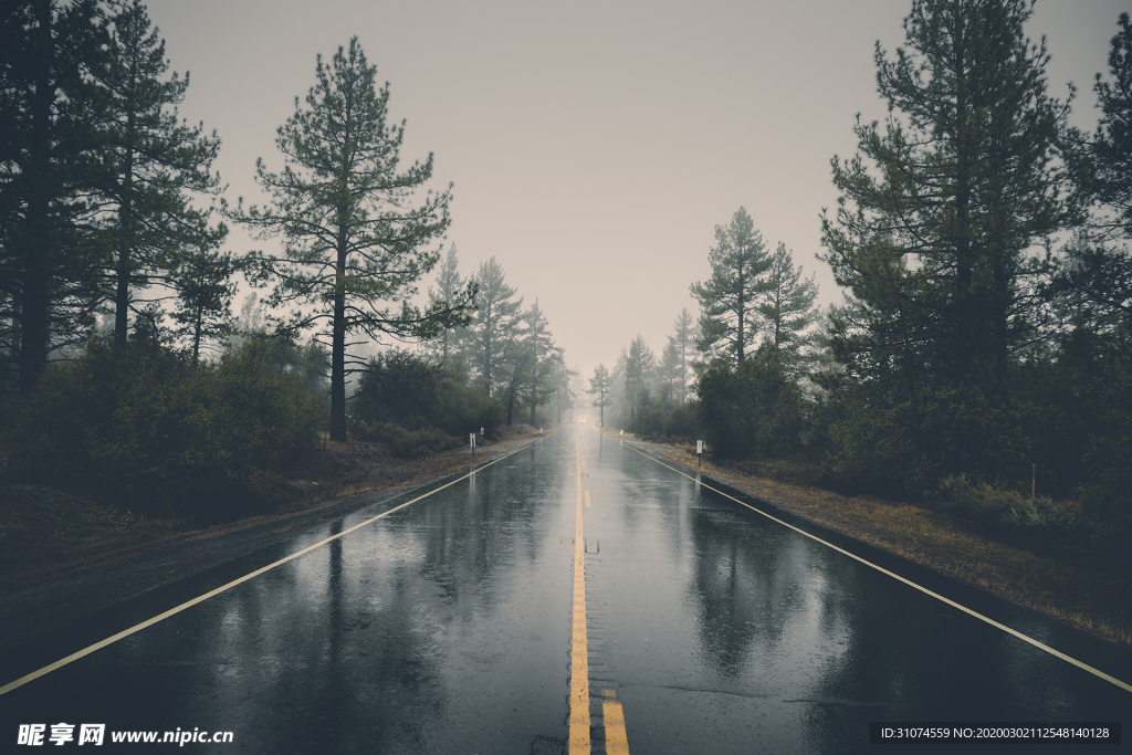 静态下雨场景