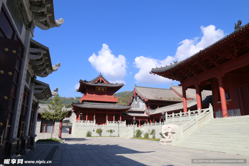 旅游
