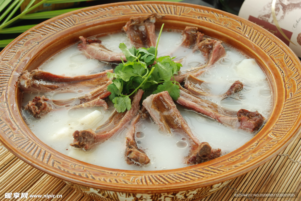 知味秘制腊排