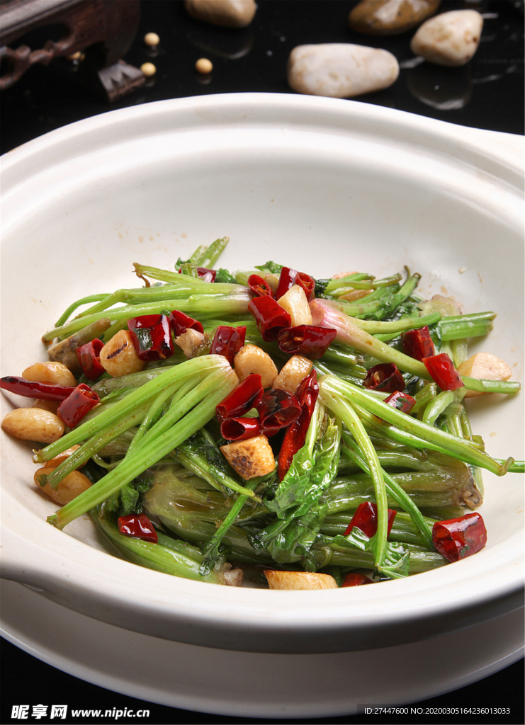 砂锅菠菜杆