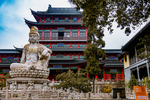 南京毗卢寺佛像与传统建筑