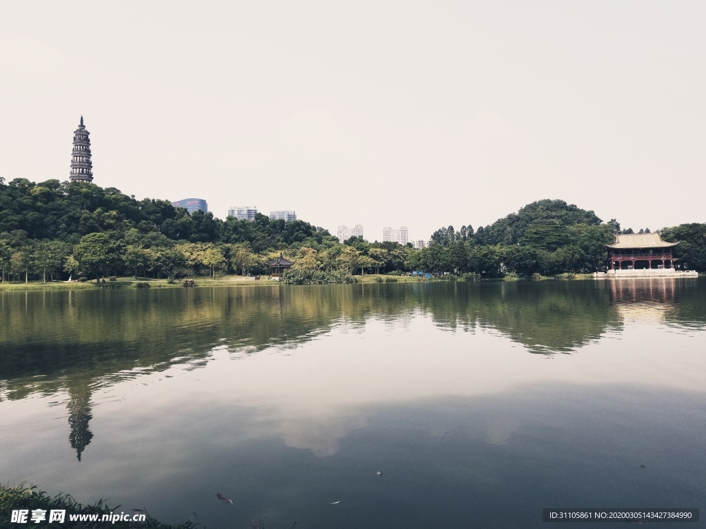 湖边风景