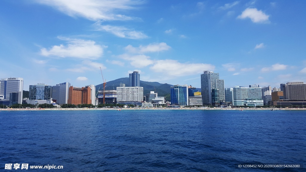 滨海城市景观