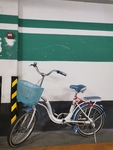 车库里的自行车