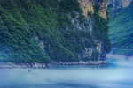 晨雾三峡