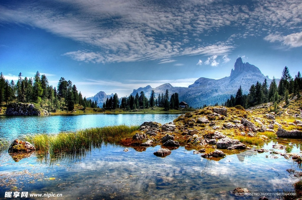 风景秀丽的山水美景