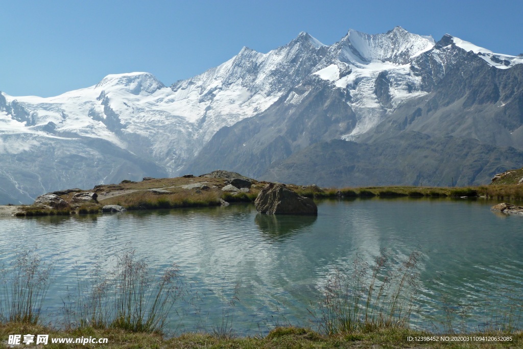 风景秀丽的山水美景