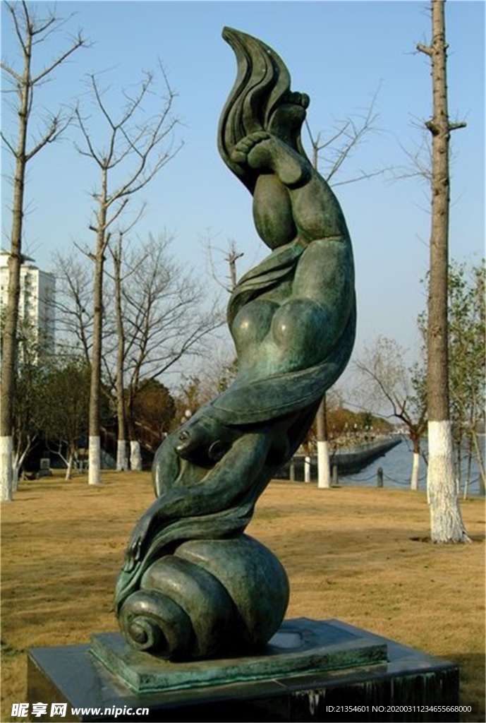 海的女儿雕塑