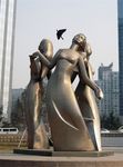 抽象人物雕塑