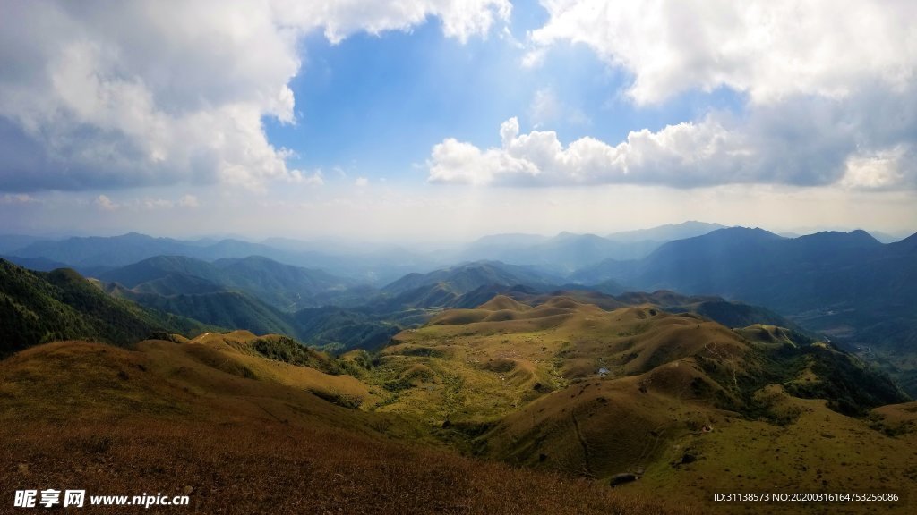 远山沉寂
