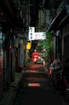 日本夜间小巷