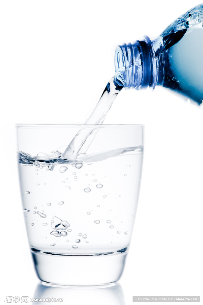 倒水