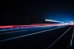 夜晚的高速路