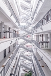 纯白室内建筑摄影