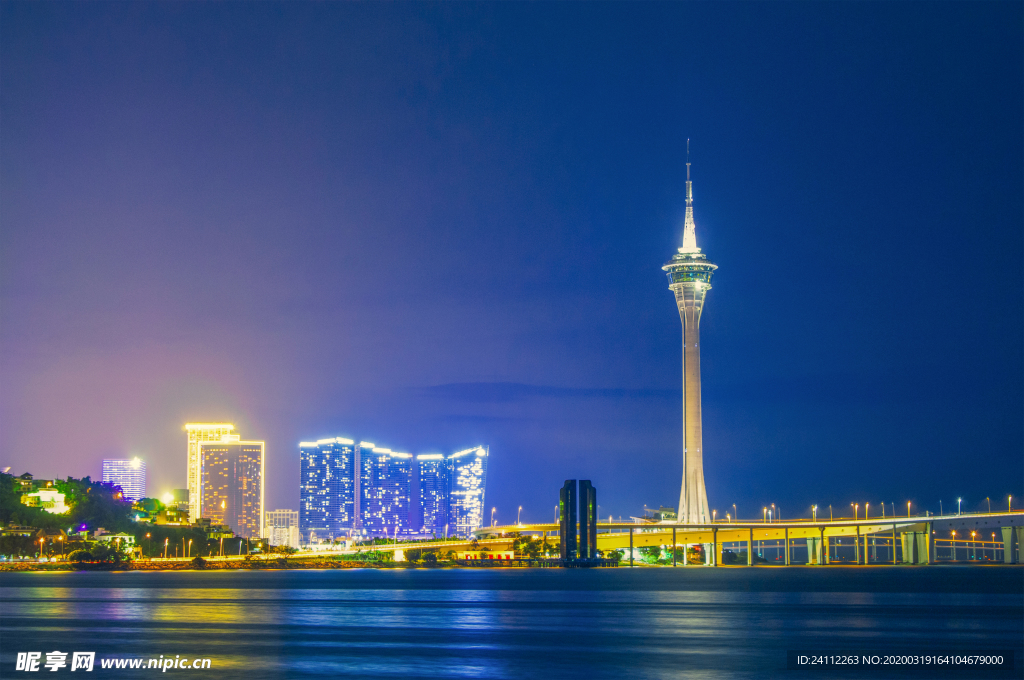 澳门旅游塔夜景