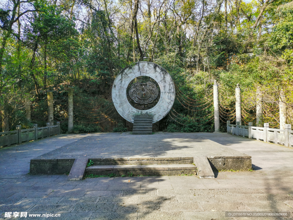 黄龙洞