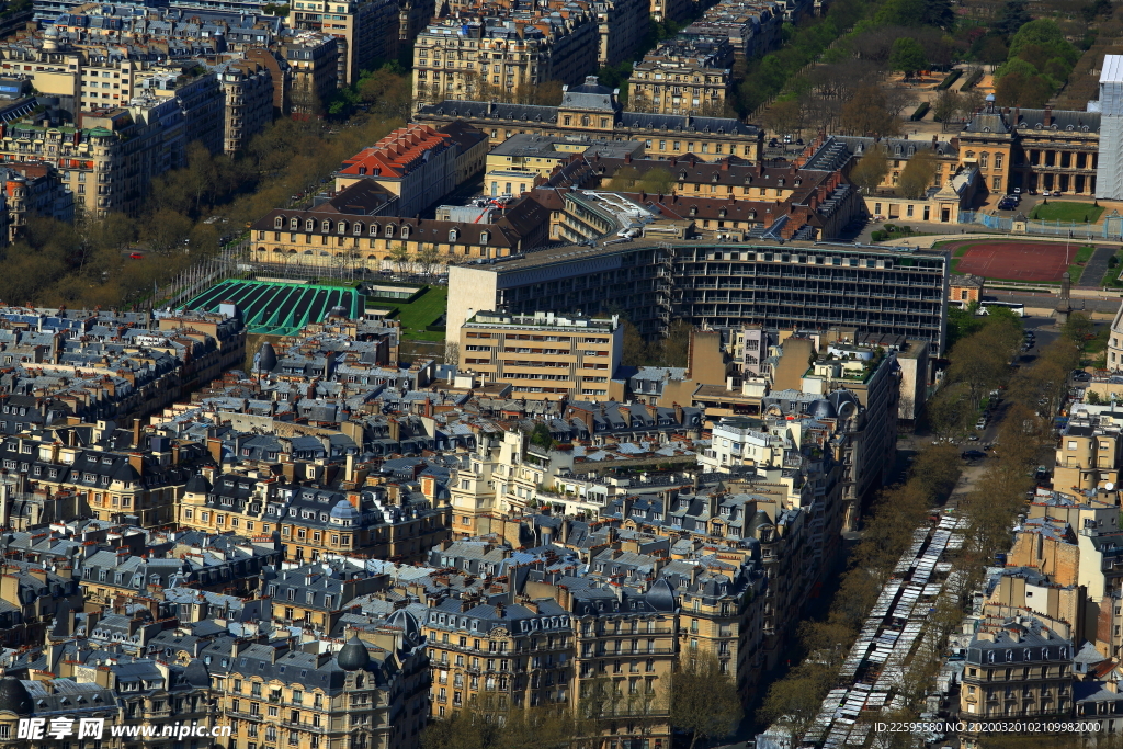 俯瞰巴黎联合国科教文组织大厦