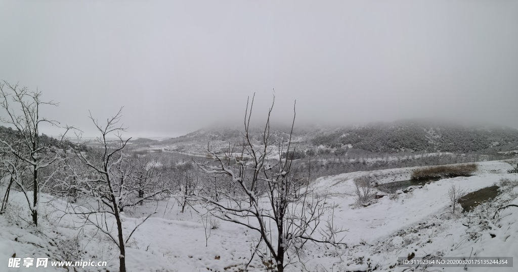 山水雪景