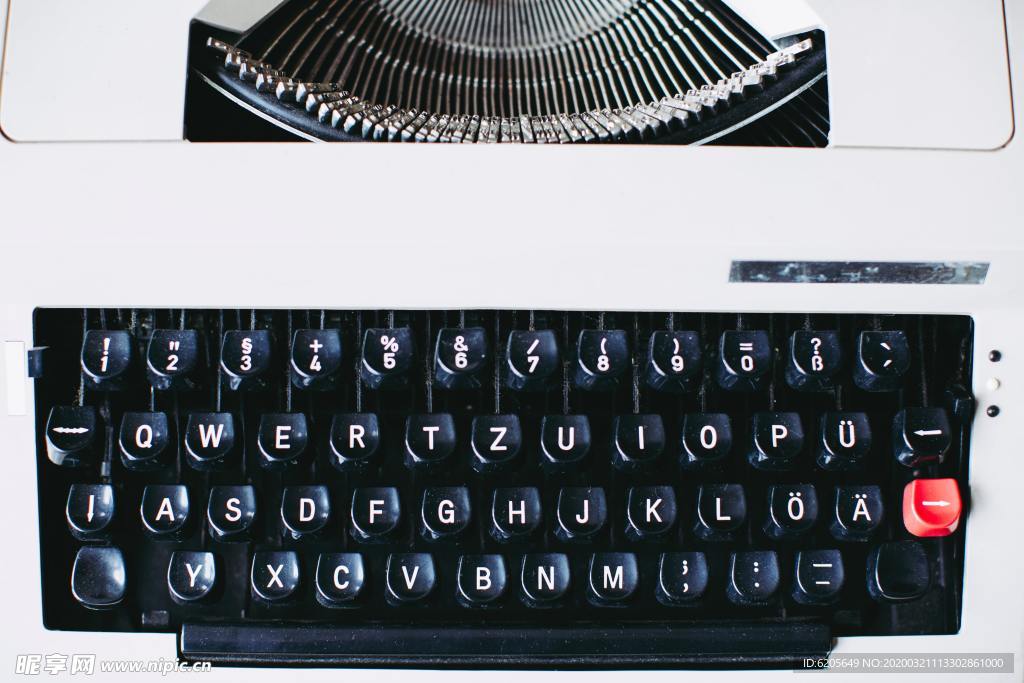键盘式黑白打字机