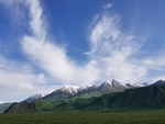 雪山草原蓝天